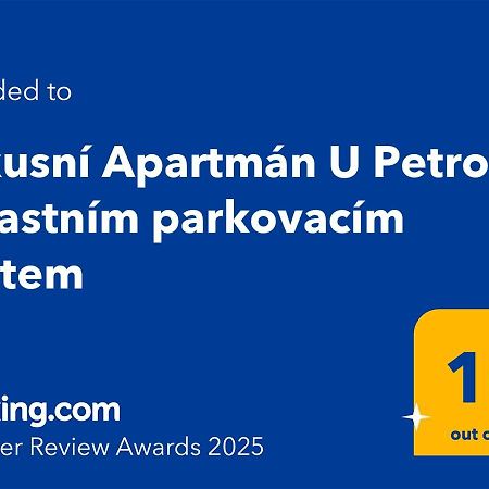 Luxusni Apartman U Petrofa S Vlastnim Parkovacim Mistem Градець-Кралове Екстер'єр фото